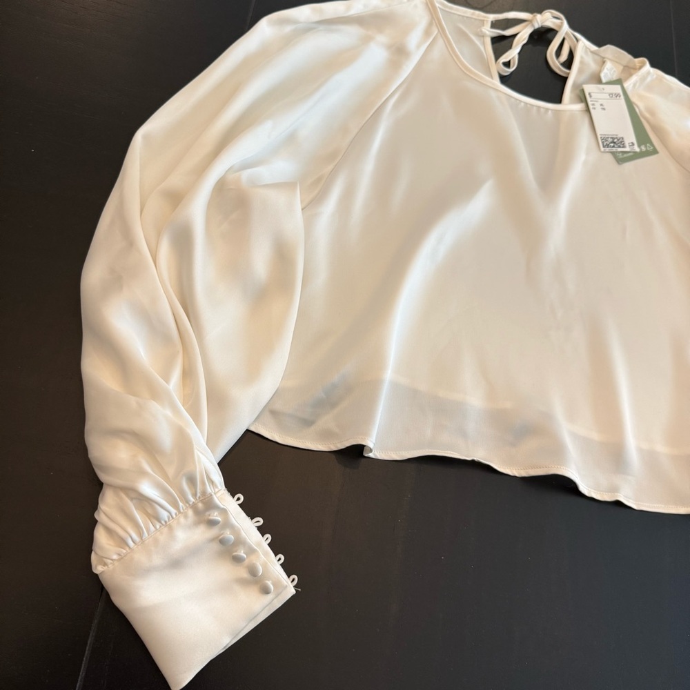 H&M Cream Crop Tie Back Blouse - Picture 2 of 12
